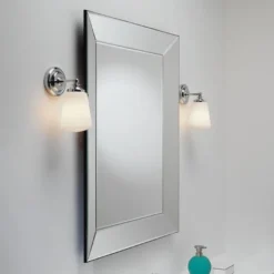 Anton vegglampe for baderom IP44
