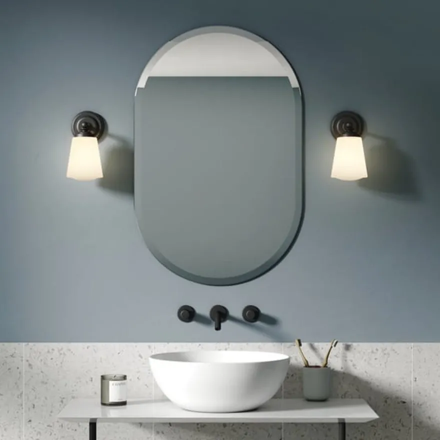 Anton vegglampe for baderom IP44