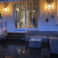 Arendal vegglampe utendørs ned IP44 - Svart