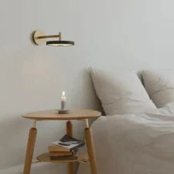 Asteria vegglampe kort til skjult anlegg