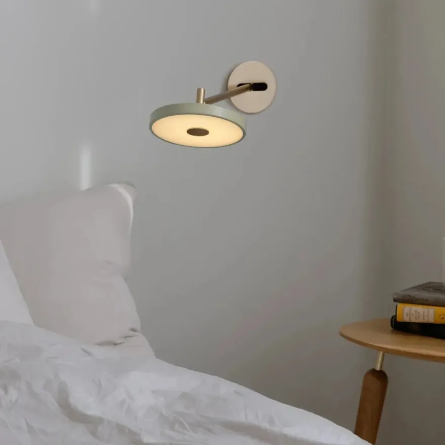 Asteria vegglampe lang til skjult anlegg