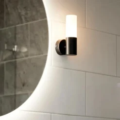 Beta vegglampe IP44 - Svart