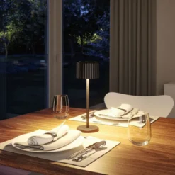 Else bordlampe oppladbar via USB eller solcelle 2700 Kelvin IP44