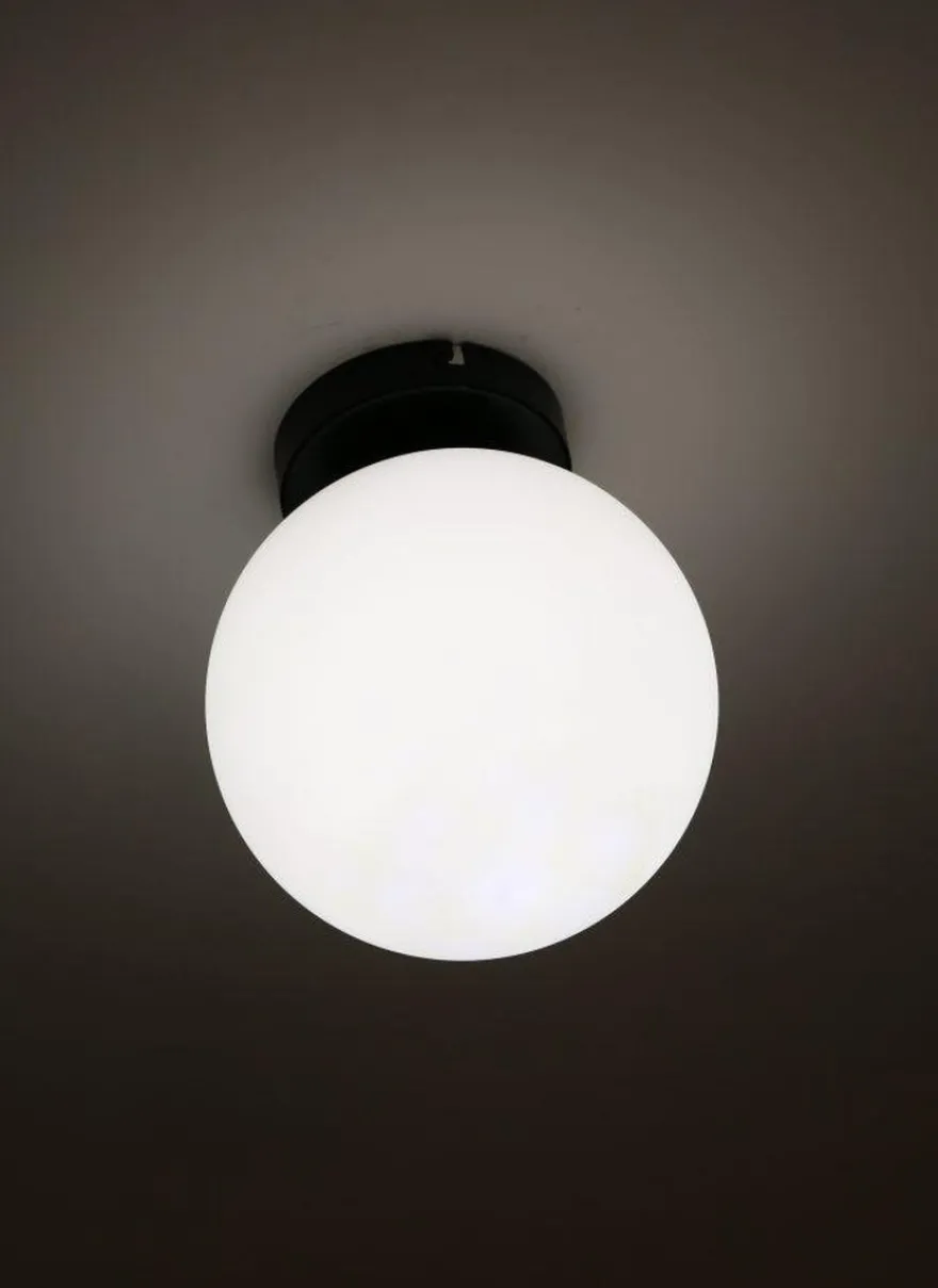 Emrik taklampe - Svart/Opal