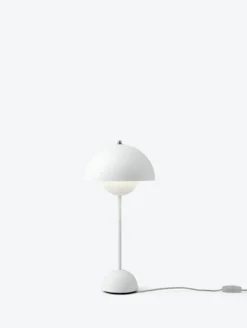 Flowerpot VP3 bordlampe
