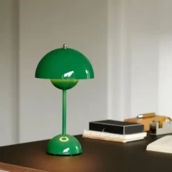 Flowerpot VP9 bærbar bordlampe