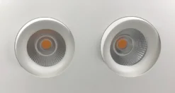 Georgia 360 lavtbyggende downlight dobbel 2x7W 3000K RA97 Dimbar IP44 - Hvit