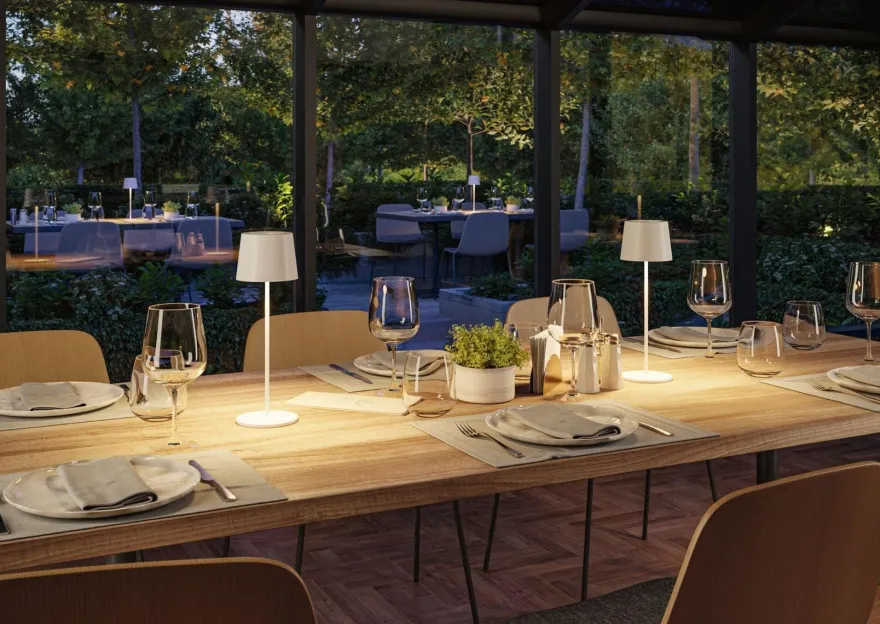 Gilo portabel bordlampe oppladbar 2,8W 2700 Kelvin IP44