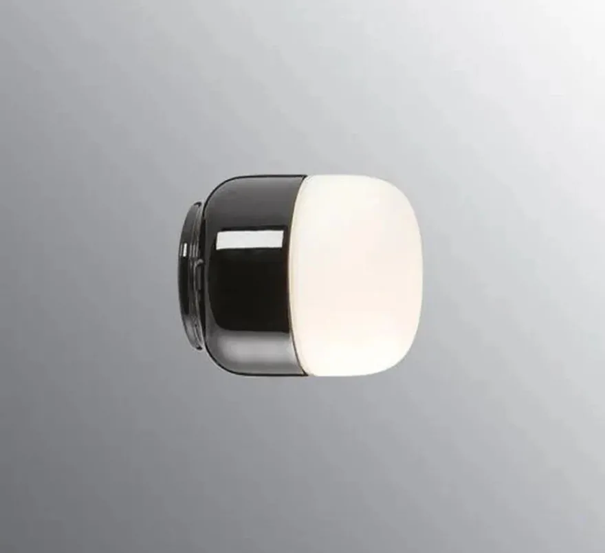 Ifø Ohm 100 / 110 vegg/tak lampe 4W led 2700K IP44