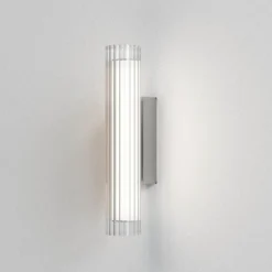 Io 420 vegglampe IP44 - Krom