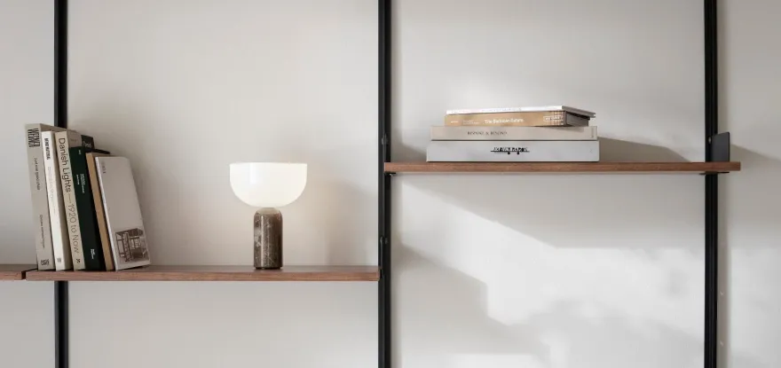 Kizu Portable bordlampe - Grå marmor
