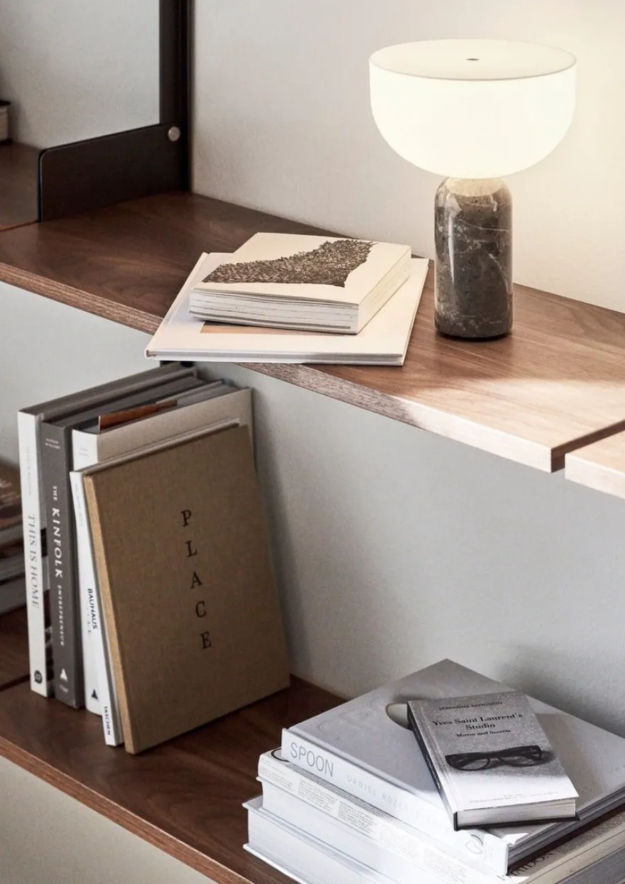Kizu Portable bordlampe - Grå marmor