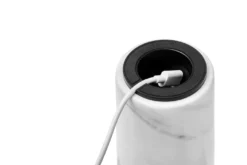 Kizu Portable bordlampe - Hvit marmor