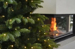 Kunstig juletre med lys 210cm