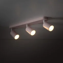 Livia triple takspot