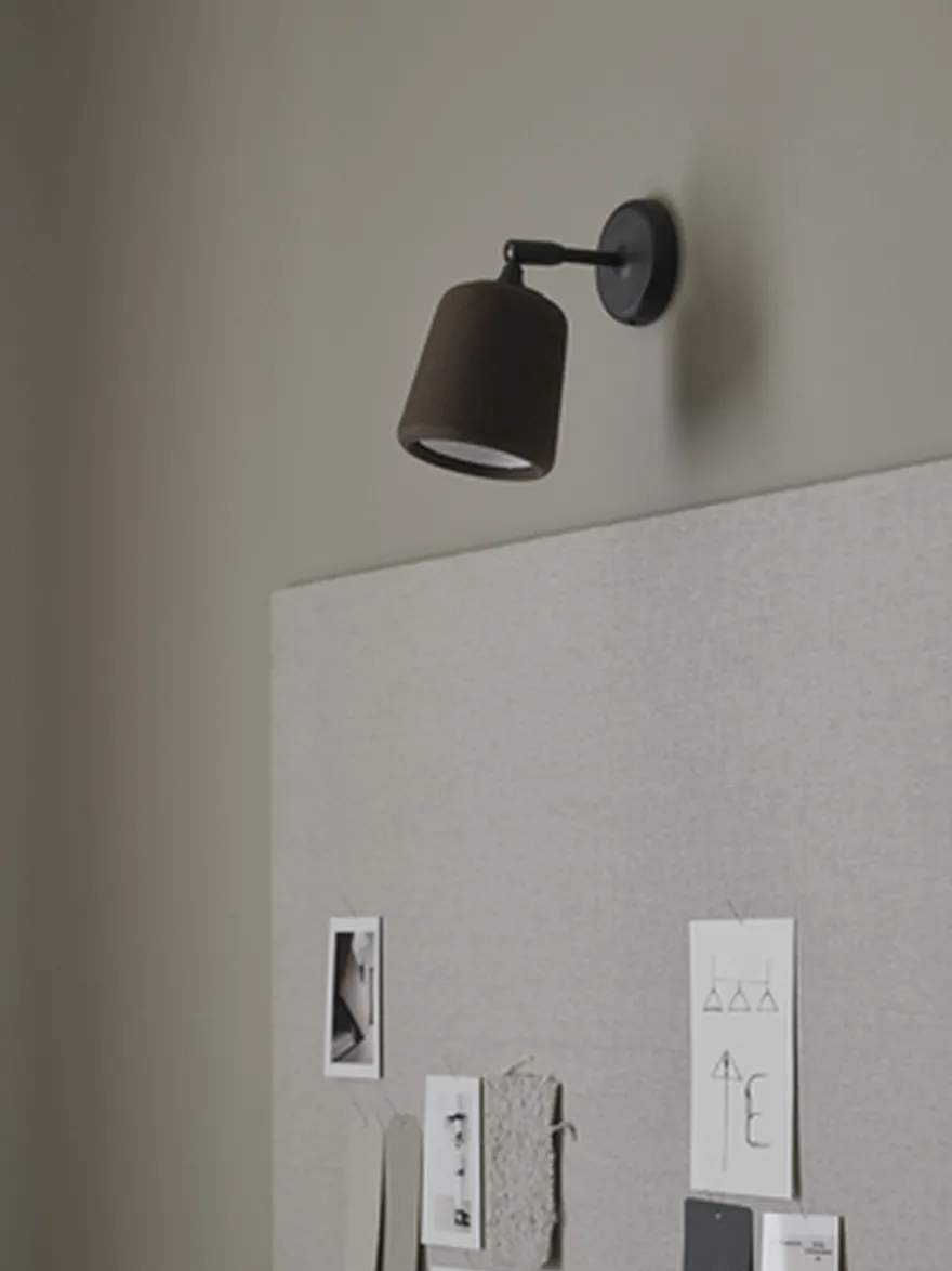 Material Vegglampe - Røkt Eik