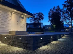 Nerine 140 vegglampe utensdørs 3,2W coloure switch 3000/4000K IP65 - Antrasitt grå