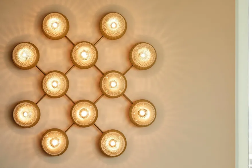 Nuura Liila 12 taklampe/vegglampe - optic