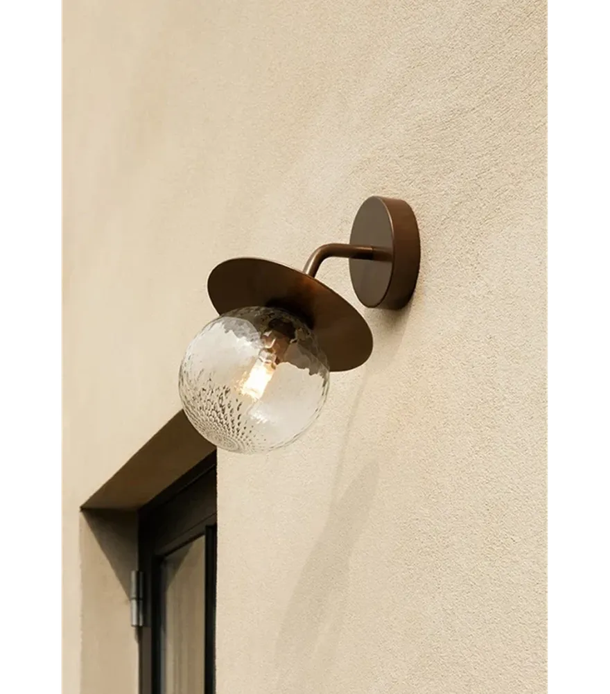 Nuura Liila utendørslampe - bronse/optikk
