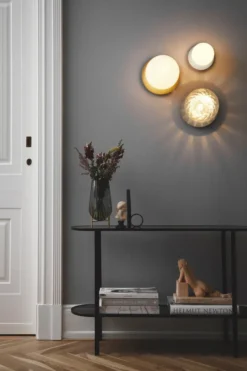 Nuura Liila 1 vegglampe/taklampe - large - light silver/opal