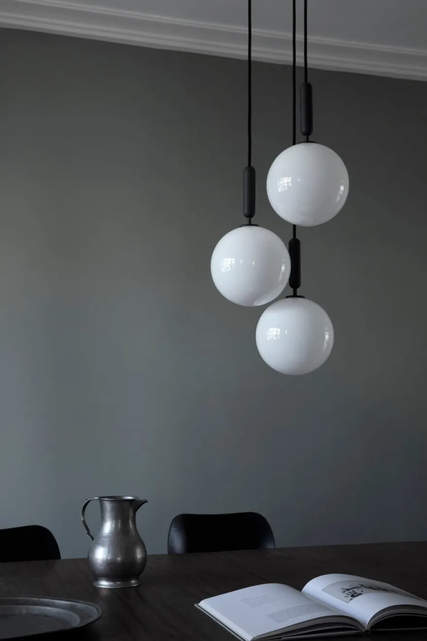 Nuura Miira 3 large svart / opal