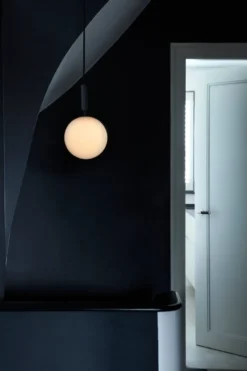Nuura Miira 1 large svart / opal
