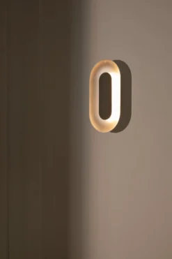 Nuura Sasi Small vegglampe - Sølv