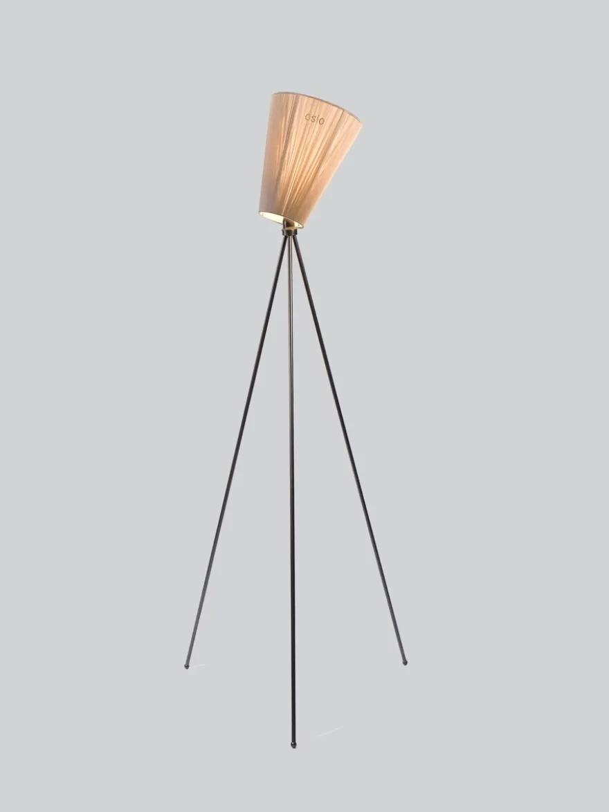 Oslo Wood gulvlampe svart med skjerm