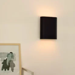 Ovalis vegglampe opp/ned