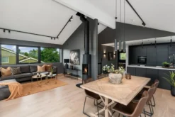 Oz spotskinne 5 spotter 2 meter - Svart/Gull