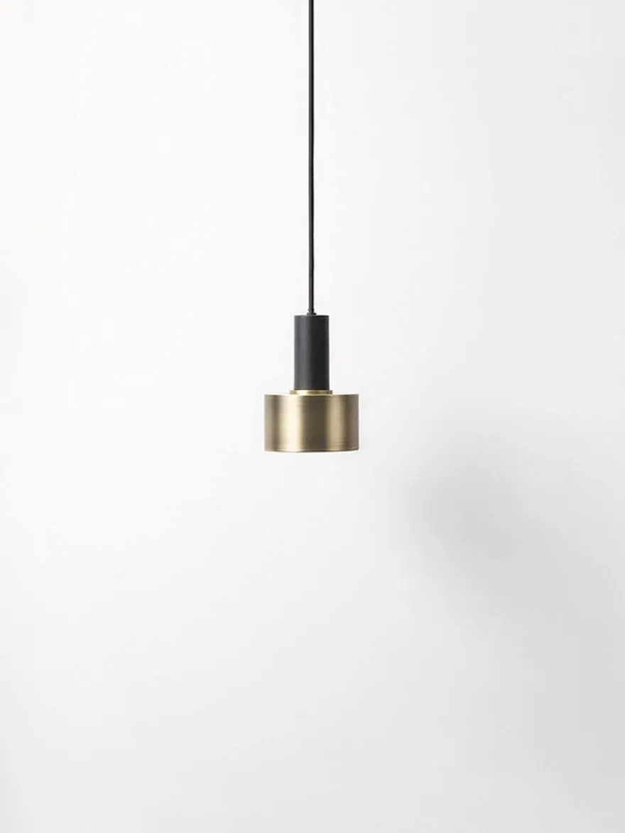 Socket takpendel lav - svart