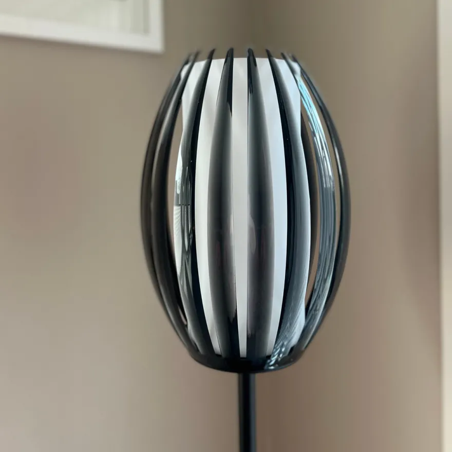 Tentacle gulvlampe Medium - Svart/Røykfarget