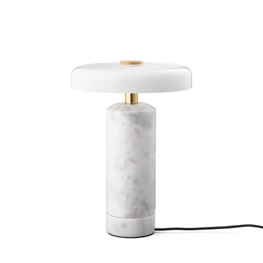 Trip oppladbar bordlampe - Hvit marmor/Hvit skjerm